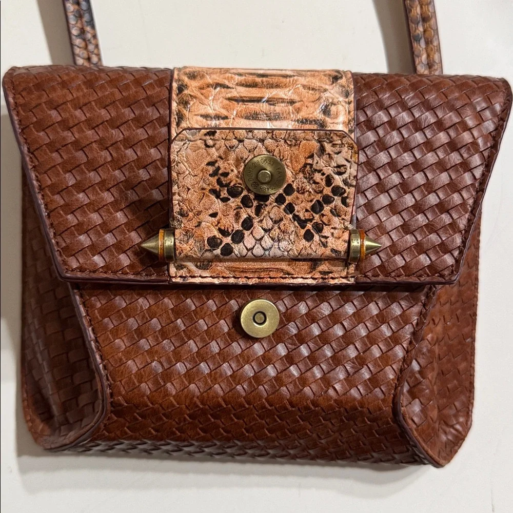 Rachel Roy Leather Like Crossbody Bag - Picture 4 of 6